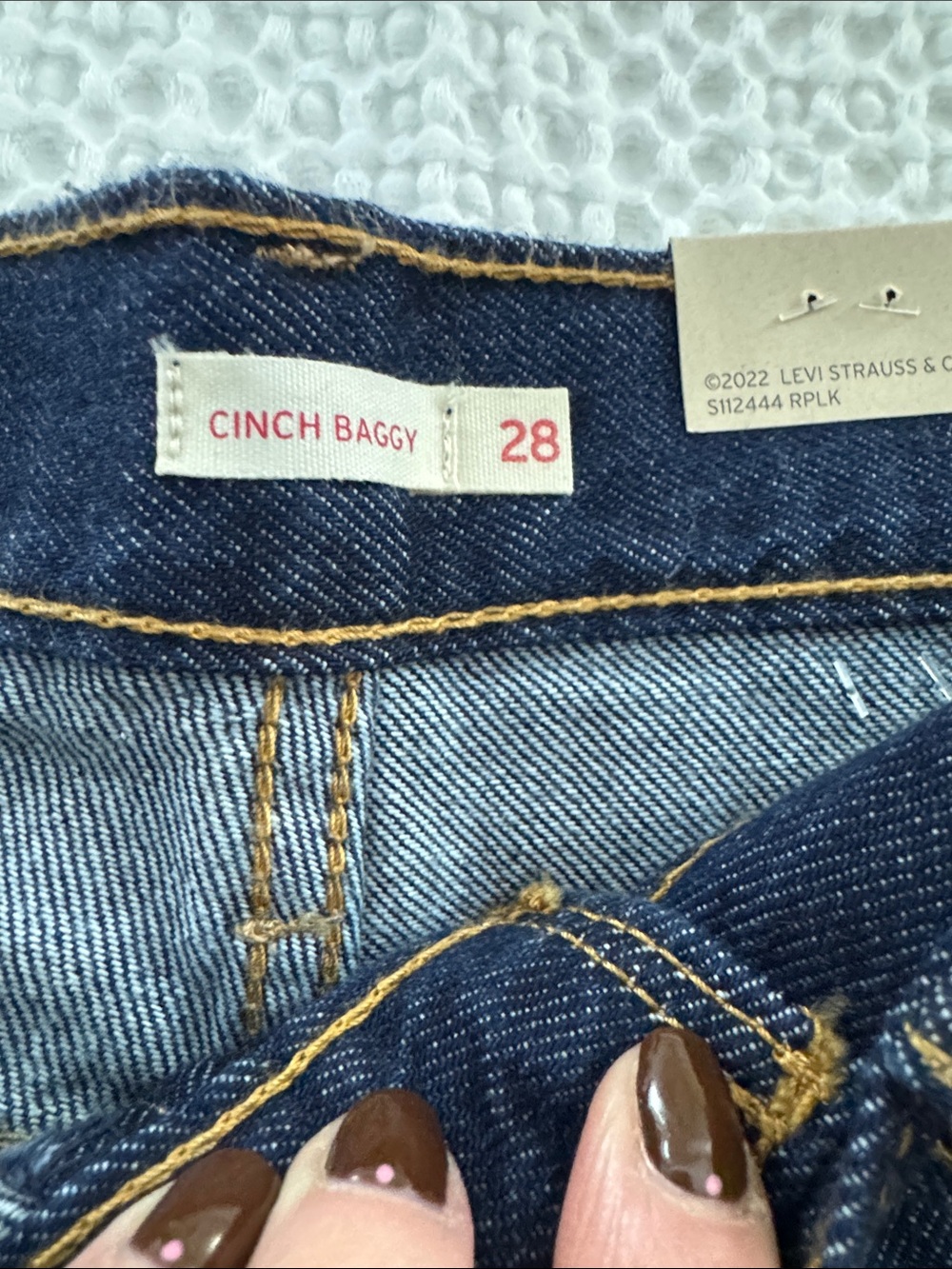 Levi's Women’s Indigo Relaxed Wide-Leg Jeans - Picture 4 of 6